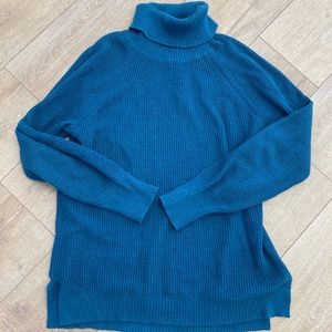J.crew waffle turtleneck Medium